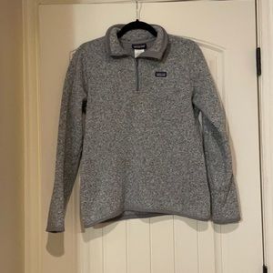Women’s gray Patagonia 1/4 zip